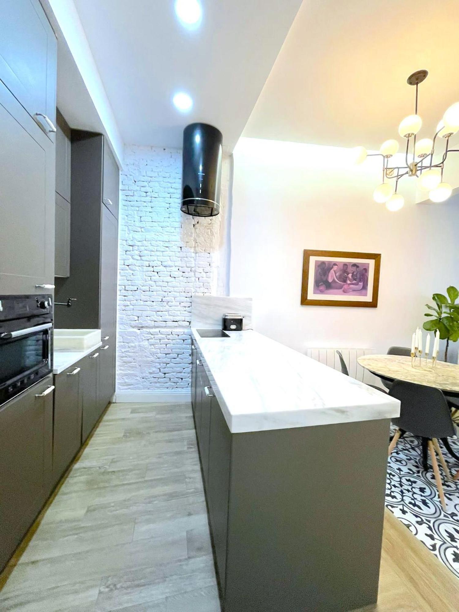 New In City-center, Gran Via Apartment Madrid